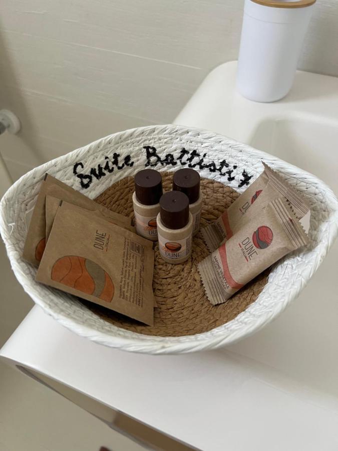 Suite Battisti 7 ليتشي المظهر الخارجي الصورة